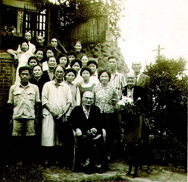 後來兒女在日本受教育暑假回台時,偕叡廉都會安排全家旅遊作為暑期活動。
