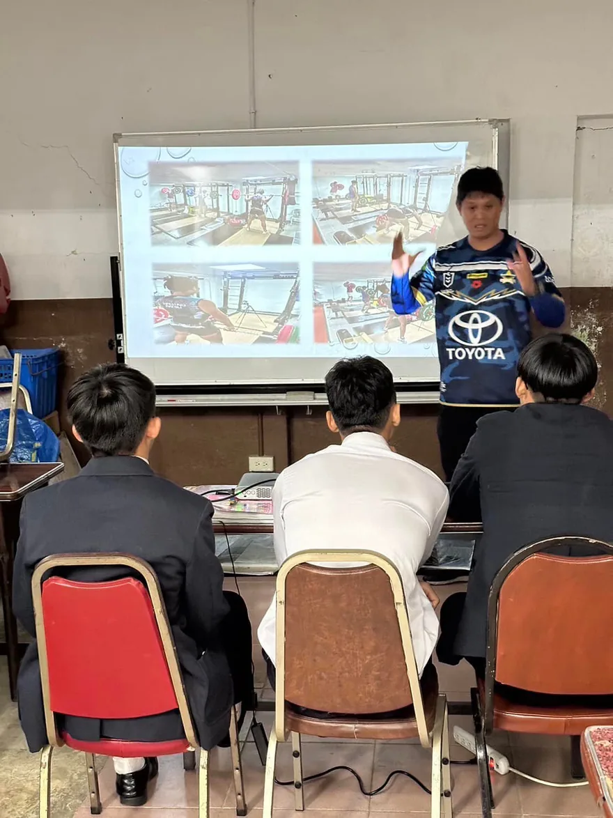 感謝國立臺灣體育運動大學-薛老師和台北市立大學-洪老師,專程從台中、… 1