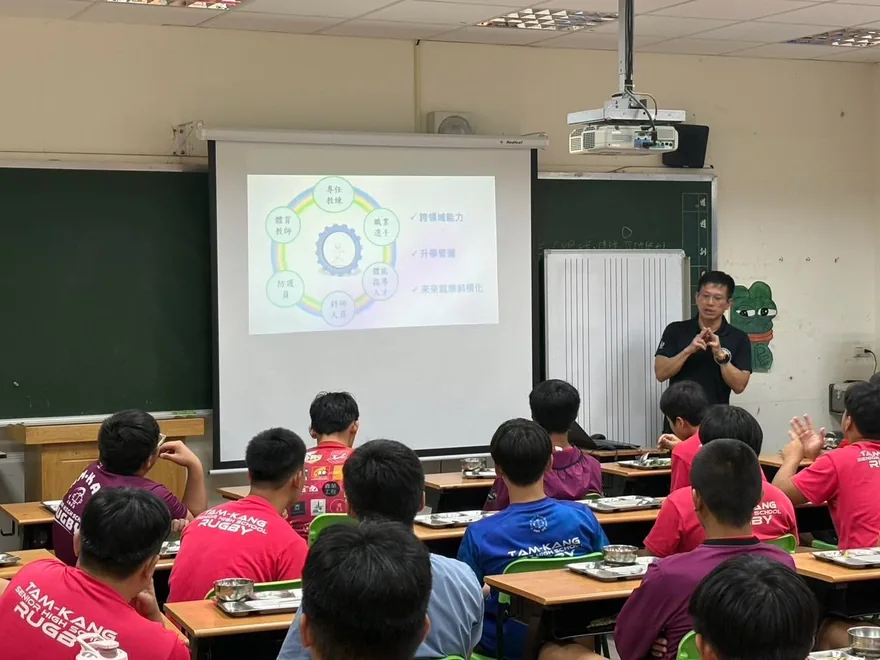 感謝文化大學與長榮大學特地蒞臨本校進行招生分享，讓同學們對未來升學方… 2
