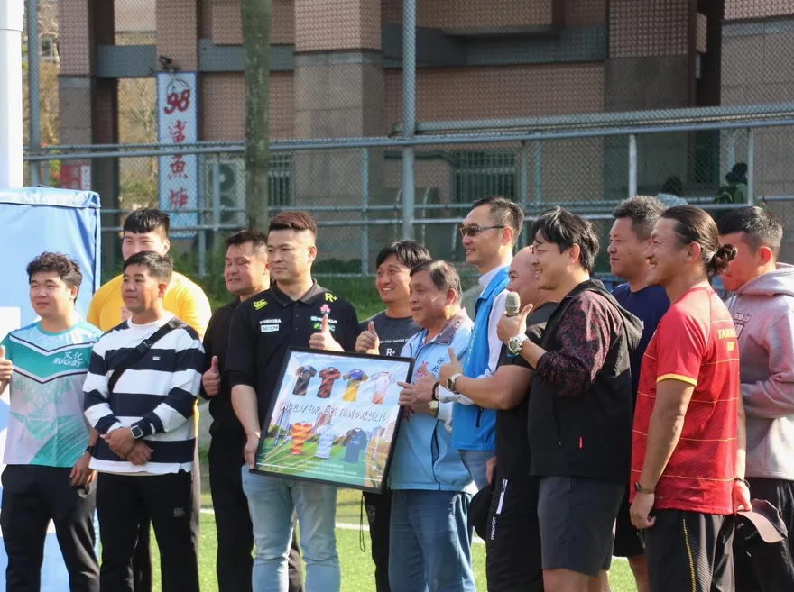 大年初六，新北市的國中、高中球隊齊聚新北市國際橄欖球場，一起進行新春… 2