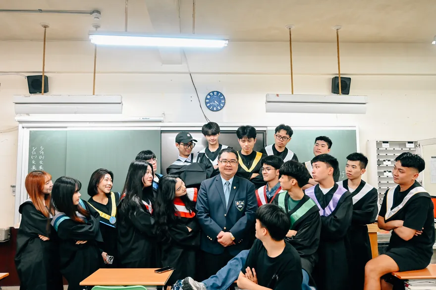 人文社會教師群